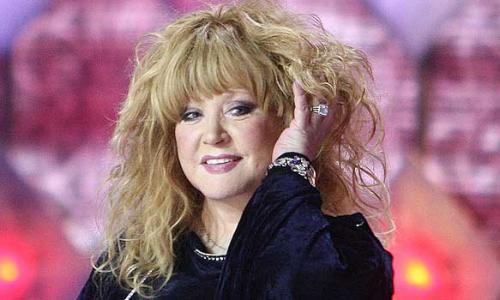 Колоссальный конфликт: зрители покинули концерт Пугачевой